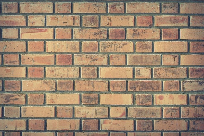 ściana z cegły pełnej, Rodzaje wiązania cegieł w murze,